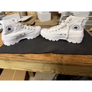Converse White High Top Sneakers Size 9 Used Great Condition